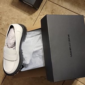 Gabrielle Union 8.5 Colored Sole Loafer White